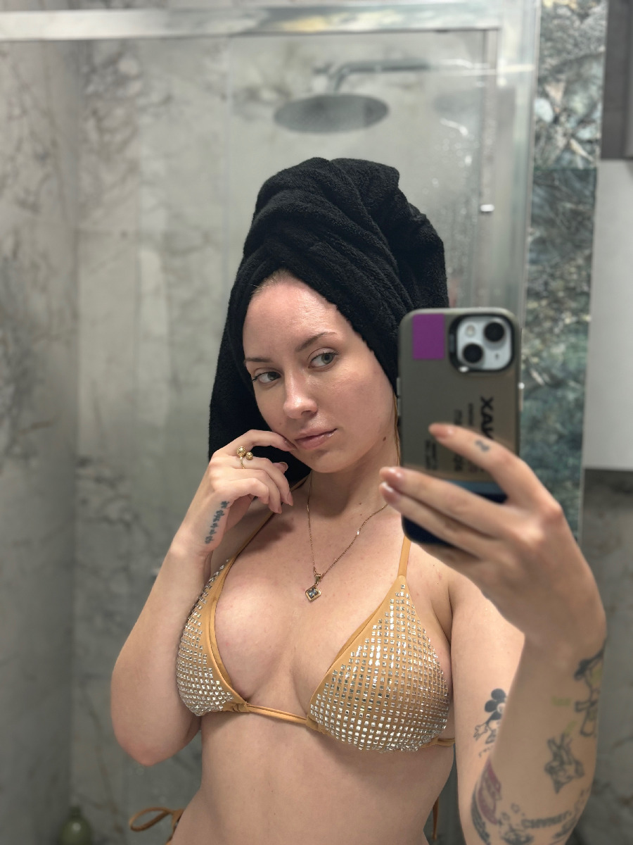 Nude girl KateV in Bern