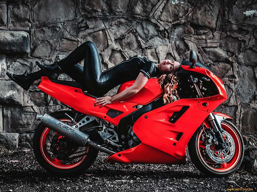 Beautiful girl Beautiful girls and motorcycles in Bern