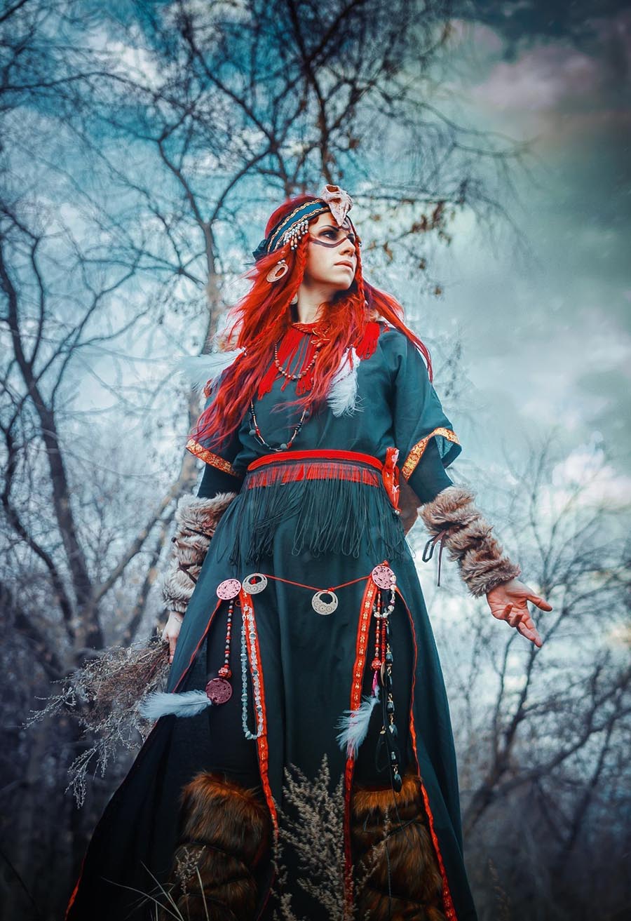 Take a pause and enjoy Girls in Slavic costumes — streaming from Bern