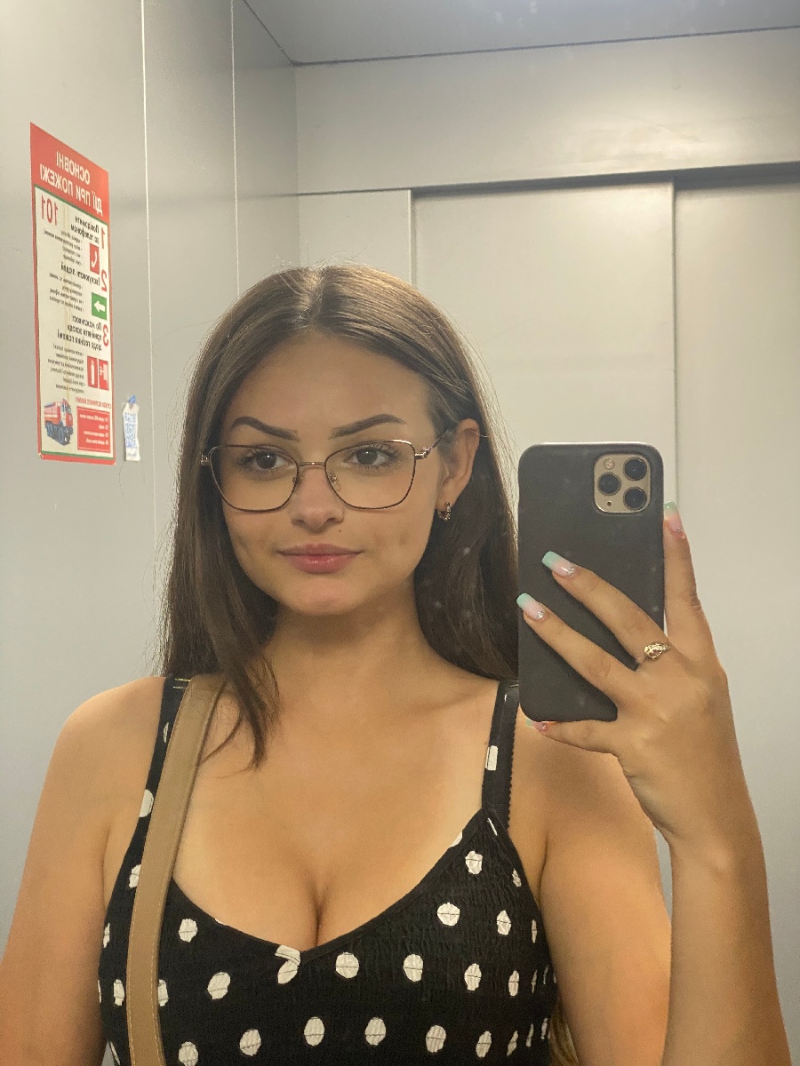 Sexy model Stacy in Bern